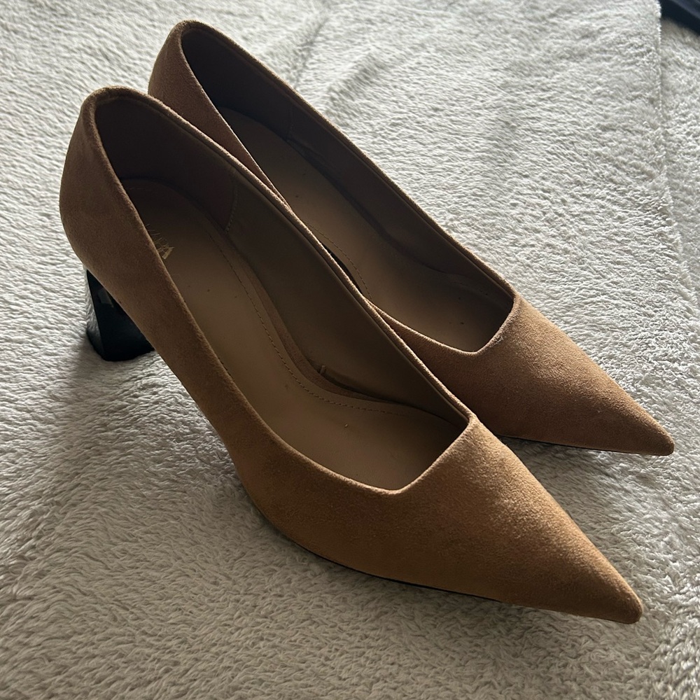 ZARA Women's Tan Suede Mid Heel Tortoise shell Pumps